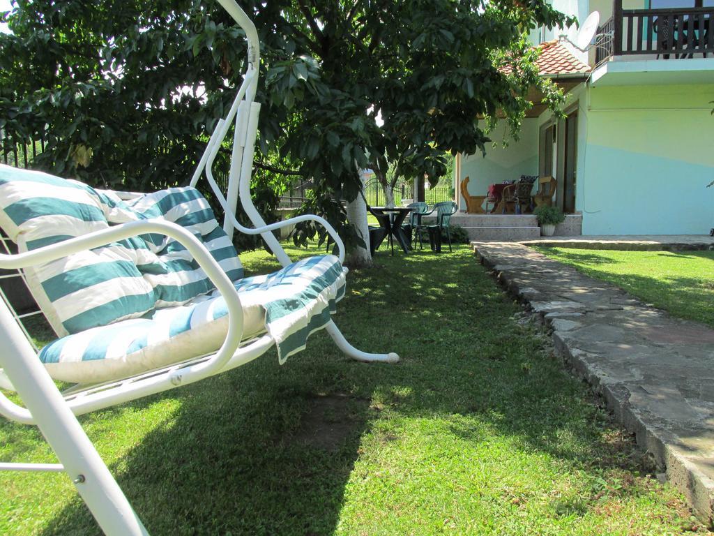 אורשאק Pri Orehite Guesthouse מראה חיצוני תמונה